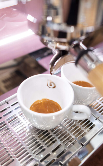 Kaffeemaschine mit BWT Tassen