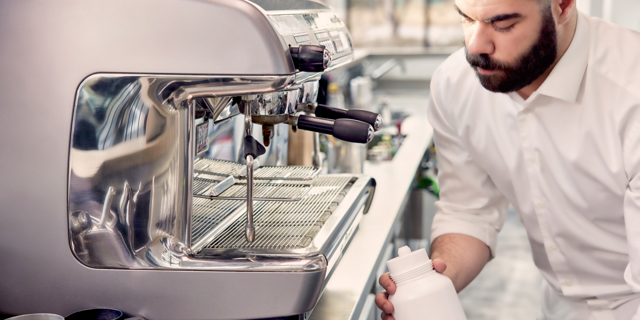 Kaffee Maschine mit Filterkartusche